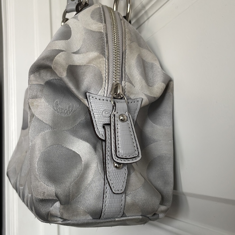 Coach Signature Silver/Turquoise Satchel and Makeup Bag - Picture 4 of 16